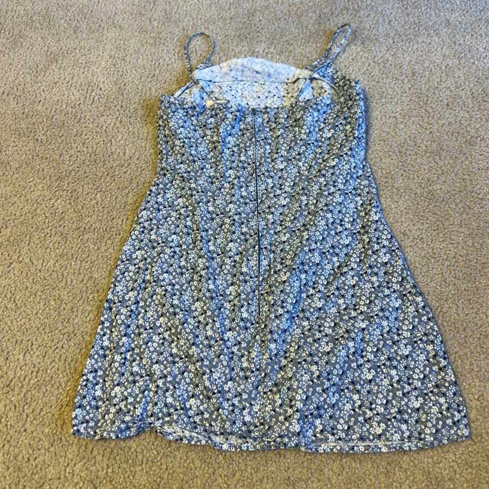 Hana Blue and White Floral Mini Dress - Picture 4 of 4